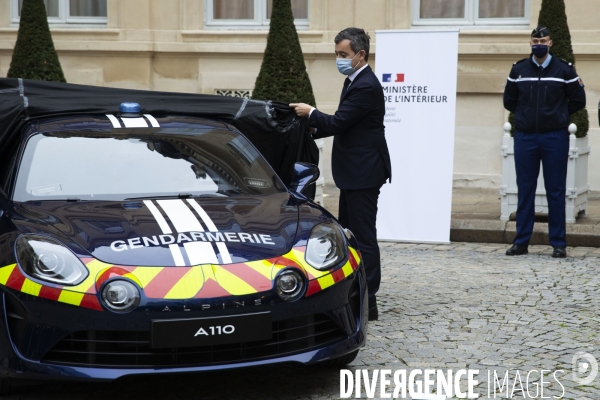 Des Alpine A110 pour les interventions rapides de la gendarmerie nationale.