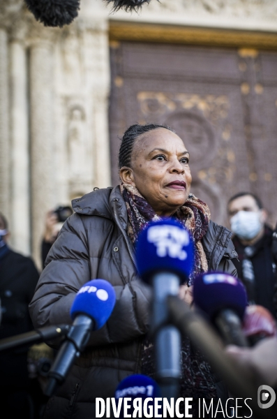 Premier deplacement de christiane taubira, a saint denis.