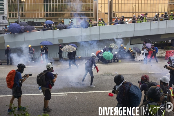 L été de l insurrection