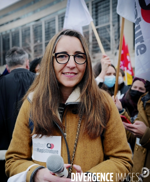 Manifestation des magistrats greffiers et avocats contre une justice à bout de souffle