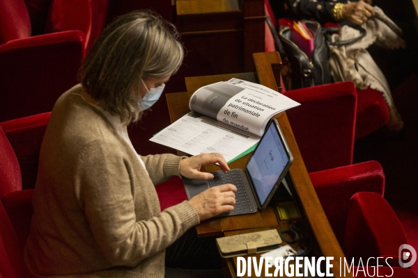 Discussion sur la transformation du Pass sanitaire en Pass vaccinal à l Assemblée.