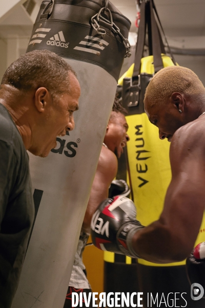 MMA et boxe anglaise au quartier des Fontaines de Tours