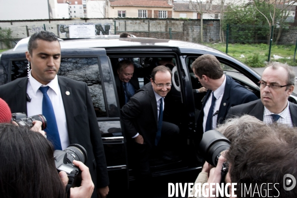 Francois Hollande: déplacement aux Ulis et à Aubervilliers, 07/04/2012