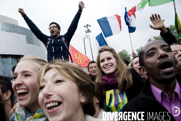 Hollande in, Sarkozy out, place de la bastille, Paris, 06/05/2012