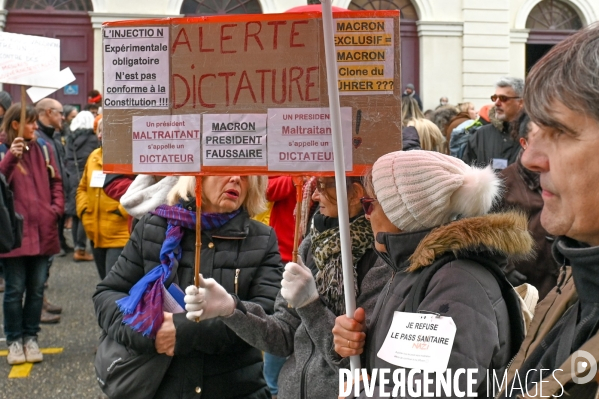 Valence -manifestation contre le pass vaccinal