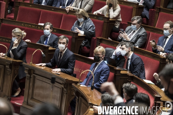 Débat sur le pass vaccinal à l assemblée nationale.