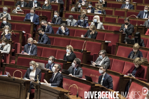 Débat sur le pass vaccinal à l assemblée nationale.