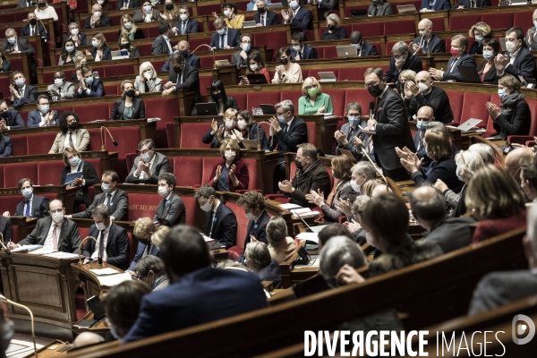 Débat sur le pass vaccinal à l assemblée nationale.