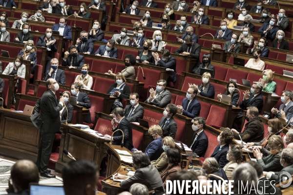 Débat sur le pass vaccinal à l assemblée nationale.