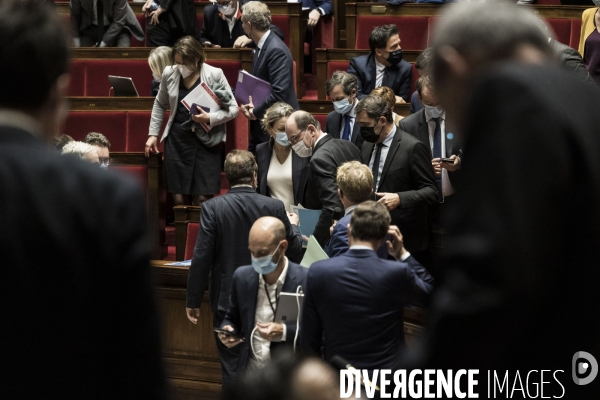 Débat sur le pass vaccinal à l assemblée nationale.