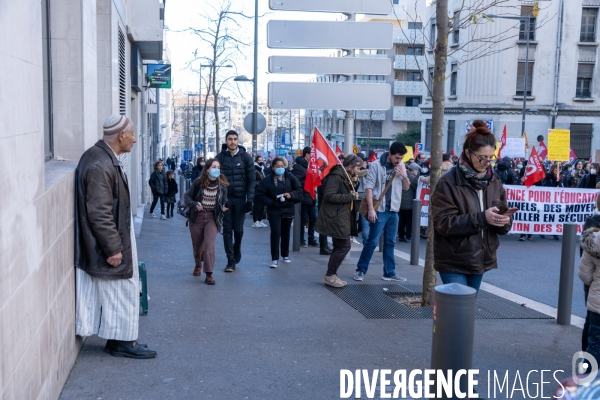 Grève de l éducation nationale face à la crise à Marseille