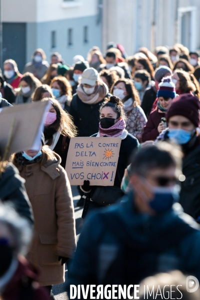 Manifestation des enseignants contre les mesures sanitaires à Nantes