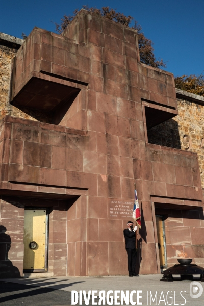 Ceremonie d inhumation d hubert germain au mont valerien