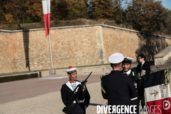 Ceremonie d inhumation d hubert germain au mont valerien