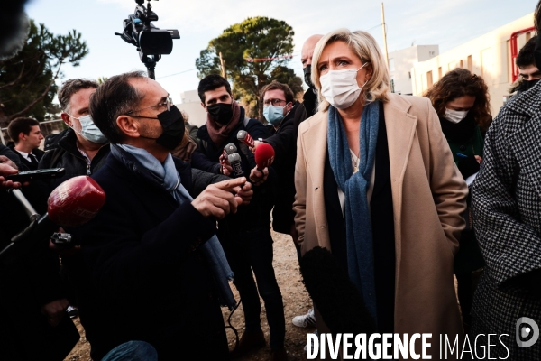 Marine le pen a beziers