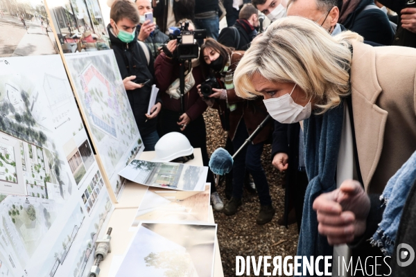 Marine le pen a beziers