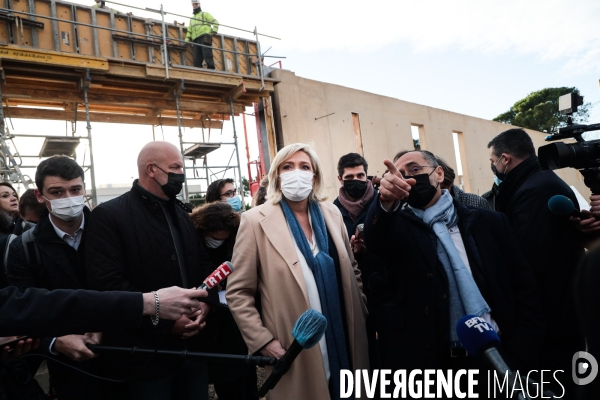 Marine le pen a beziers