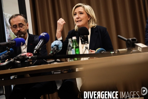 Marine le pen a beziers