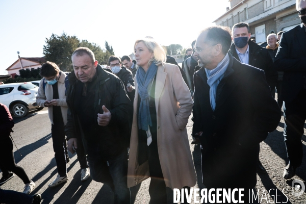 Marine le pen a beziers