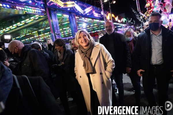 Marine le pen a beziers