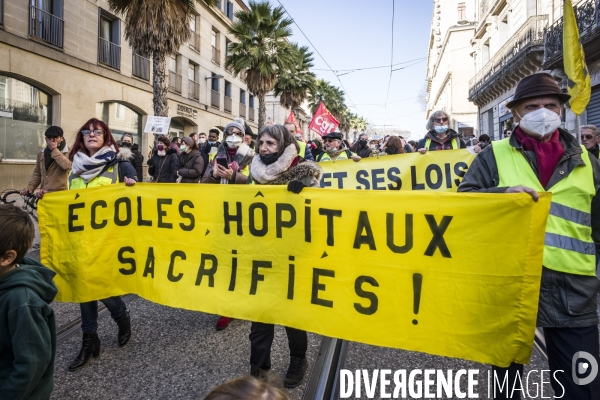 Manifestation des personnels de l éducation nationale contre les protocoles sanitaires - Montpellier, 13.01.2022