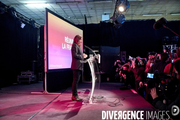 Anne Hidalgo presente son programme