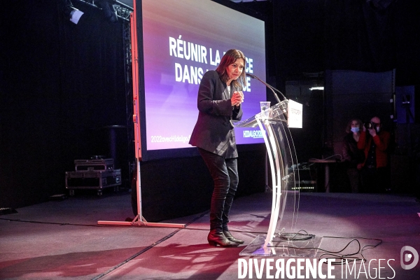 Anne Hidalgo presente son programme