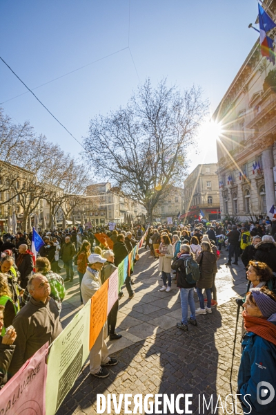 Manifestation pass vaccinal contre  l appetit de pouvoir et de domination  ? Avignon 15 janvier 2022.