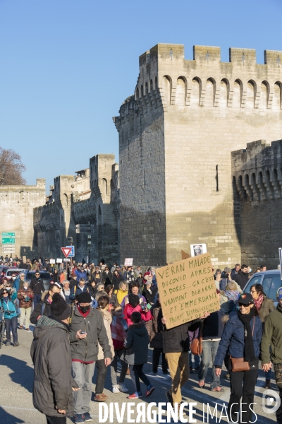 Manifestation pass vaccinal contre  l appetit de pouvoir et de domination  ? Avignon 15 janvier 2022.