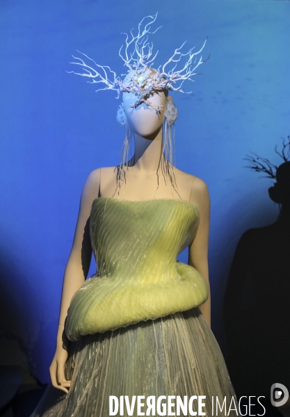 Retrospective thierry mugler couturissime a paris