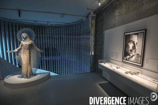 Retrospective thierry mugler couturissime a paris