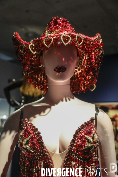 Retrospective thierry mugler couturissime a paris