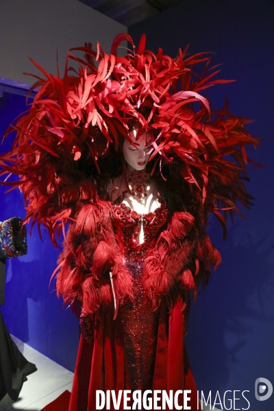 Retrospective thierry mugler couturissime a paris