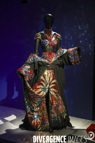 Retrospective thierry mugler couturissime a paris