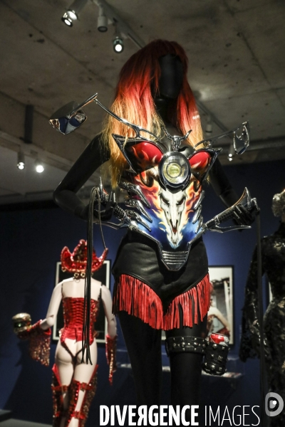 Retrospective thierry mugler couturissime a paris