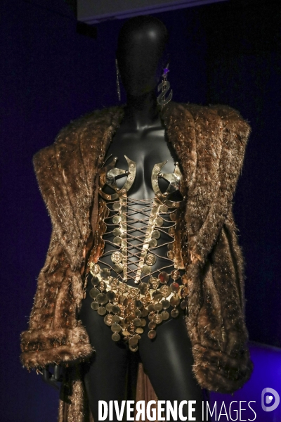 Retrospective thierry mugler couturissime a paris