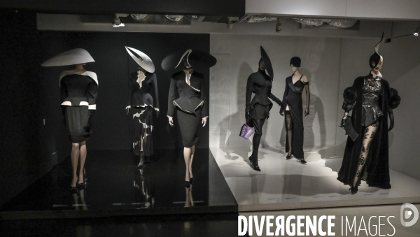 Retrospective thierry mugler couturissime a paris