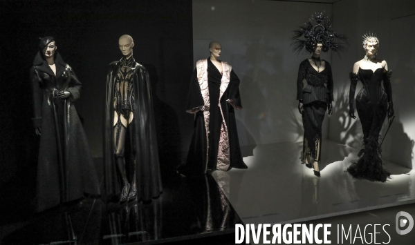 Retrospective thierry mugler couturissime a paris