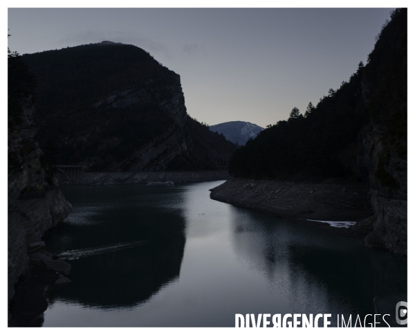 Le long de la Transbassealpine Digne Nice ( le rallye de Monte Carlo )