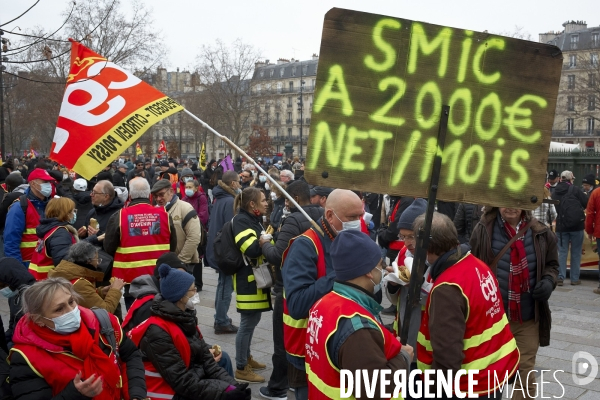 Manifestation interprofessionnelle pour exiger l augmentation des salaires