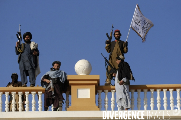 Retour des Talibans au Pouvoir en Afghanistan. Taliban return to power in Afghanistan.