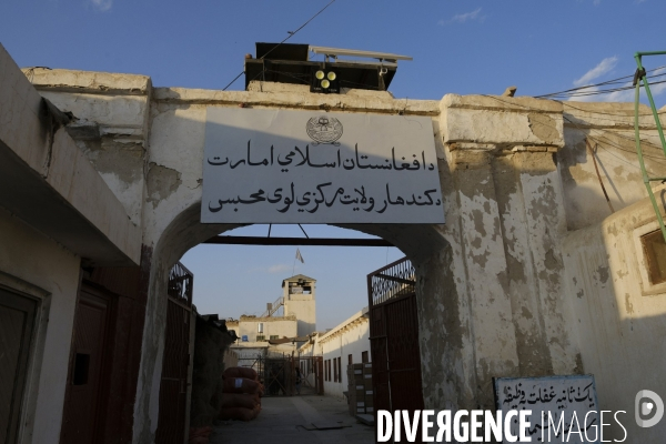 Prison centrale de Kandahar sous le régime taliban. Kandahar Central Prison during Taliban rule.