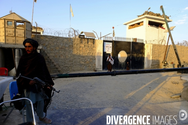 Prison centrale de Kandahar sous le régime taliban. Kandahar Central Prison during Taliban rule.