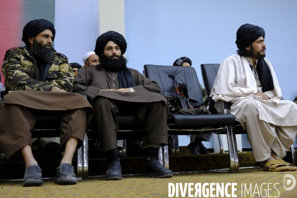 Des chefs religieux afghans assistent à Kaboul pour la promotion de la vertu et l interdiction de la vertu par les talibans.  Afghan religious leaders attend the Taliban Promoting Virtue and Prohibiting Virtue Kabul.