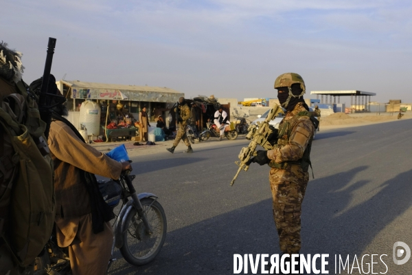 Forces spéciales taliban Badri 313 unités Lashkar Gah.   Taliban Special Forces Badri 313 Units Lashkar Gah.  Afghan religious leaders attend the Taliban Promoting Virtue and Prohibiting Virtue Kabul.