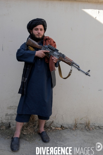 Portraits de combattants taliban s Afghanistan.  Portraits of Taliban fighters Afghanistan.