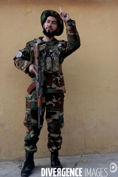 Portraits de combattants taliban s Afghanistan.  Portraits of Taliban fighters Afghanistan.