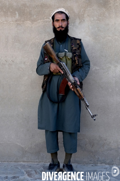 Portraits de combattants taliban s Afghanistan.  Portraits of Taliban fighters Afghanistan.