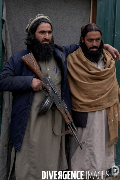 Portraits de combattants taliban s Afghanistan.  Portraits of Taliban fighters Afghanistan.