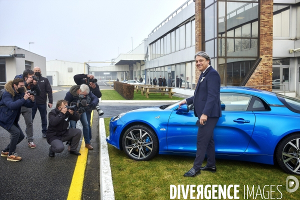 Bruno Le Maire visite l usine Alpine